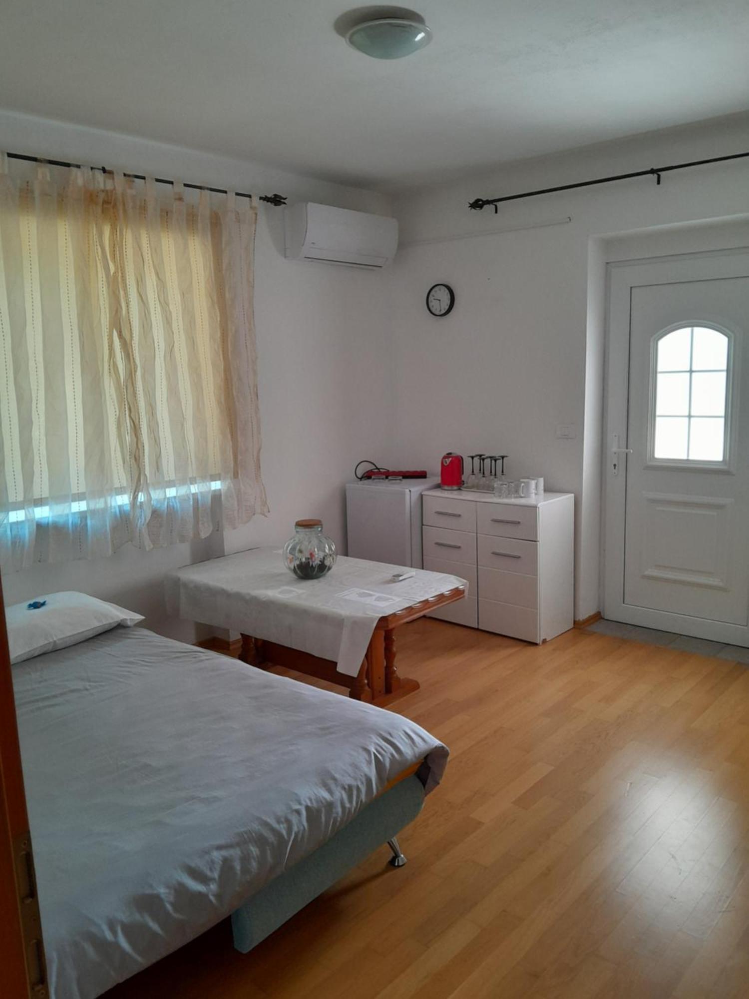 Apartmaji Струнян Екстериор снимка